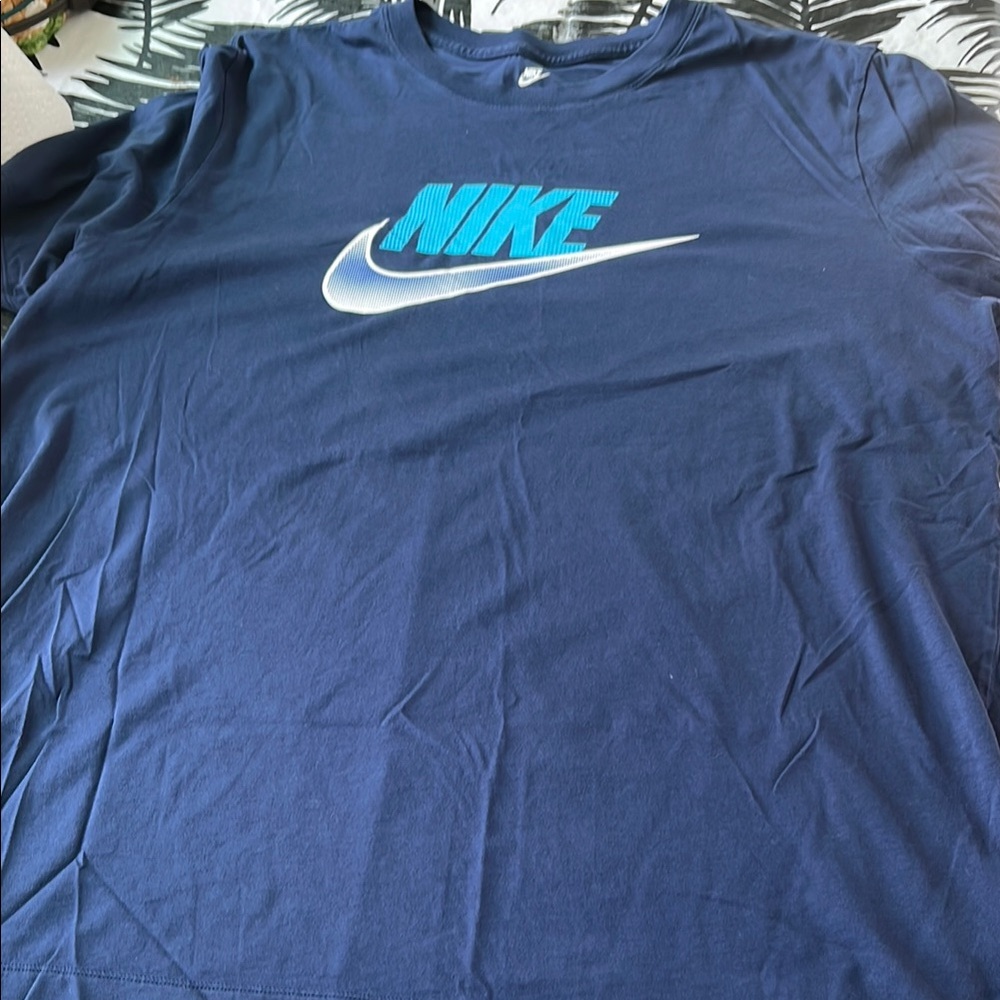 Nike Men's Navy Blue Tee with Logo